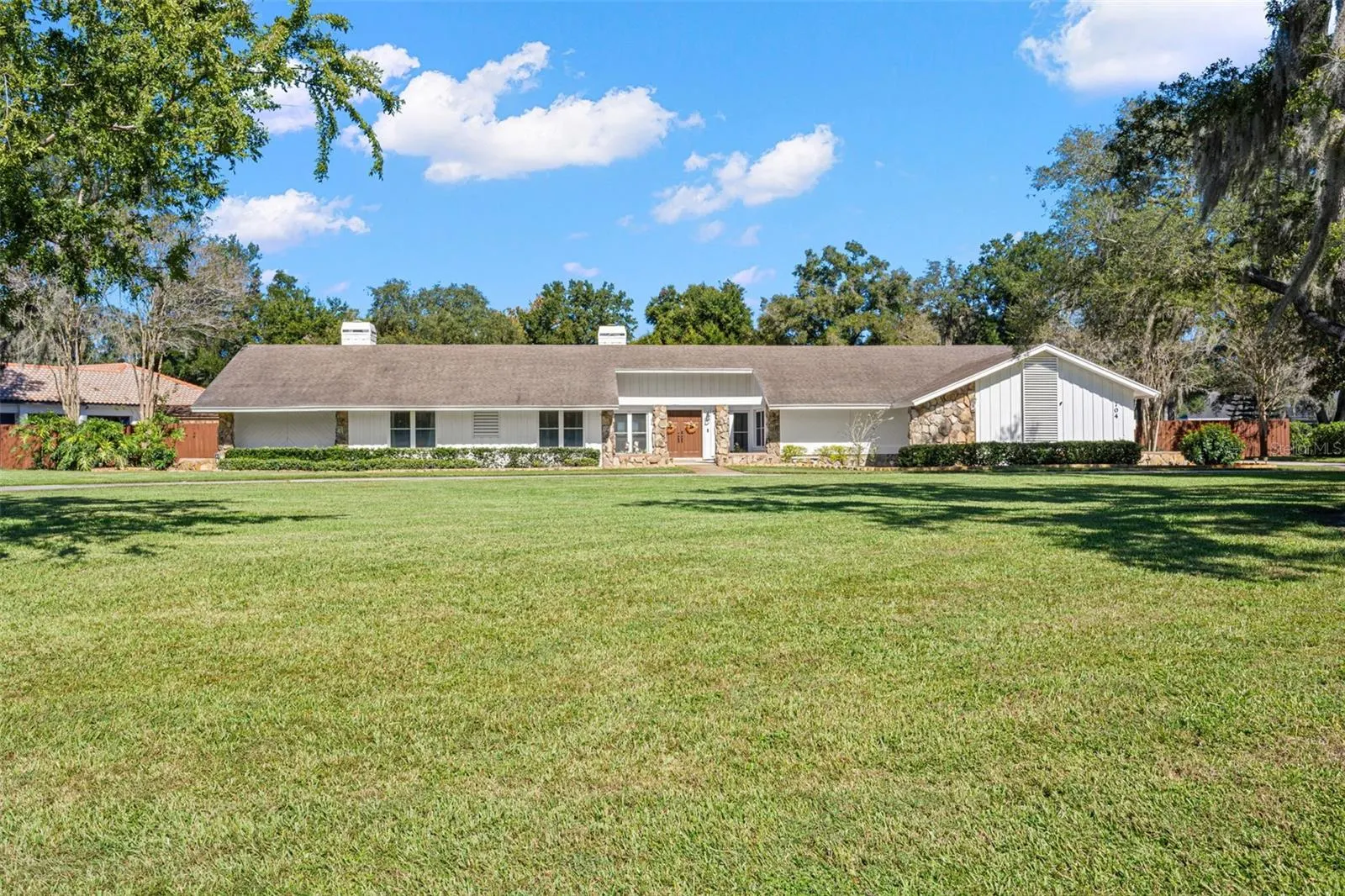 704 CENTERBROOK DR