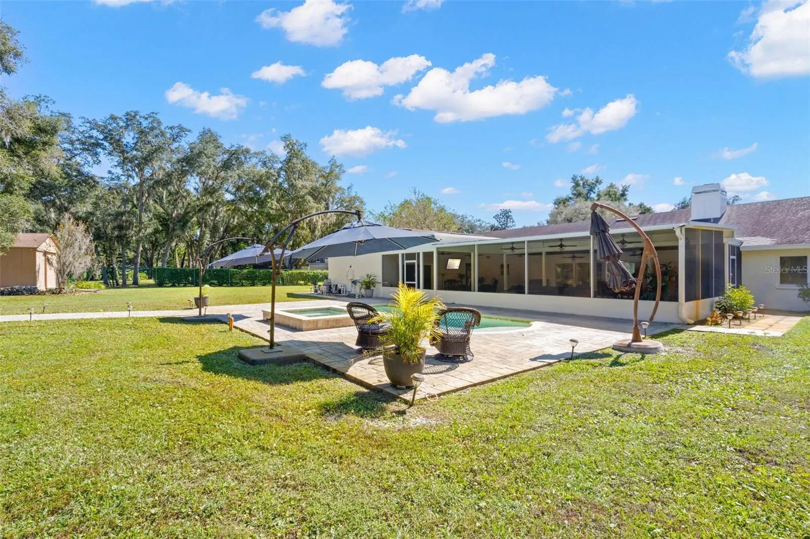 704 CENTERBROOK DR
