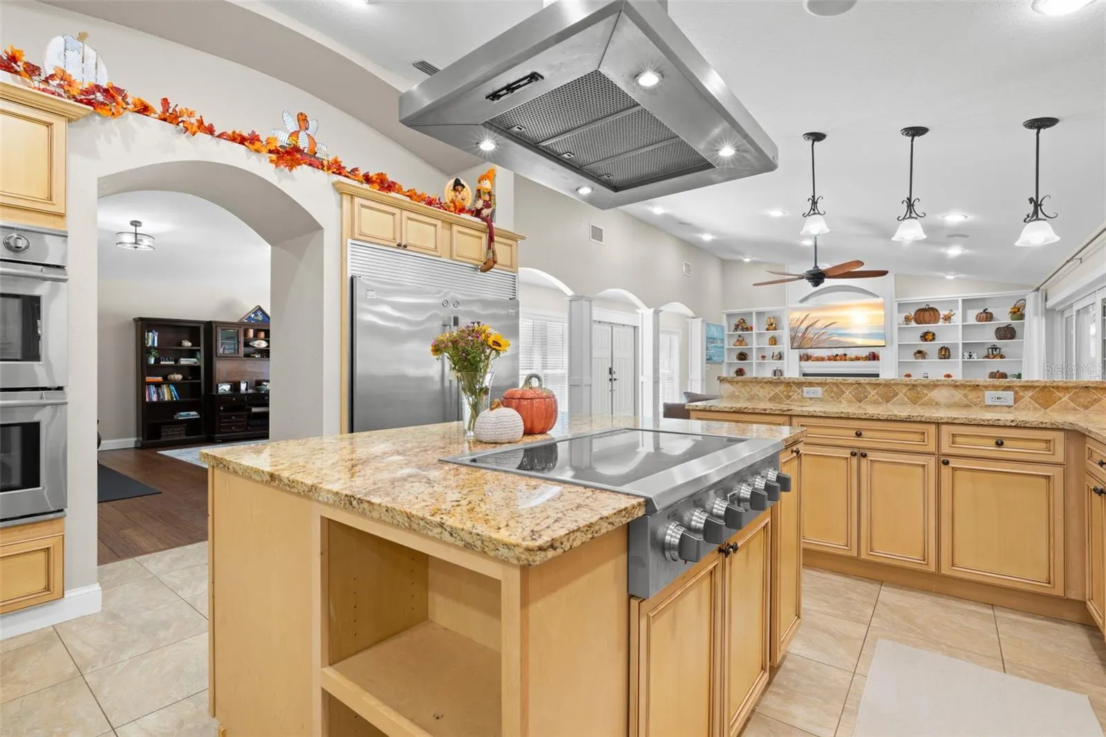 704 CENTERBROOK DR