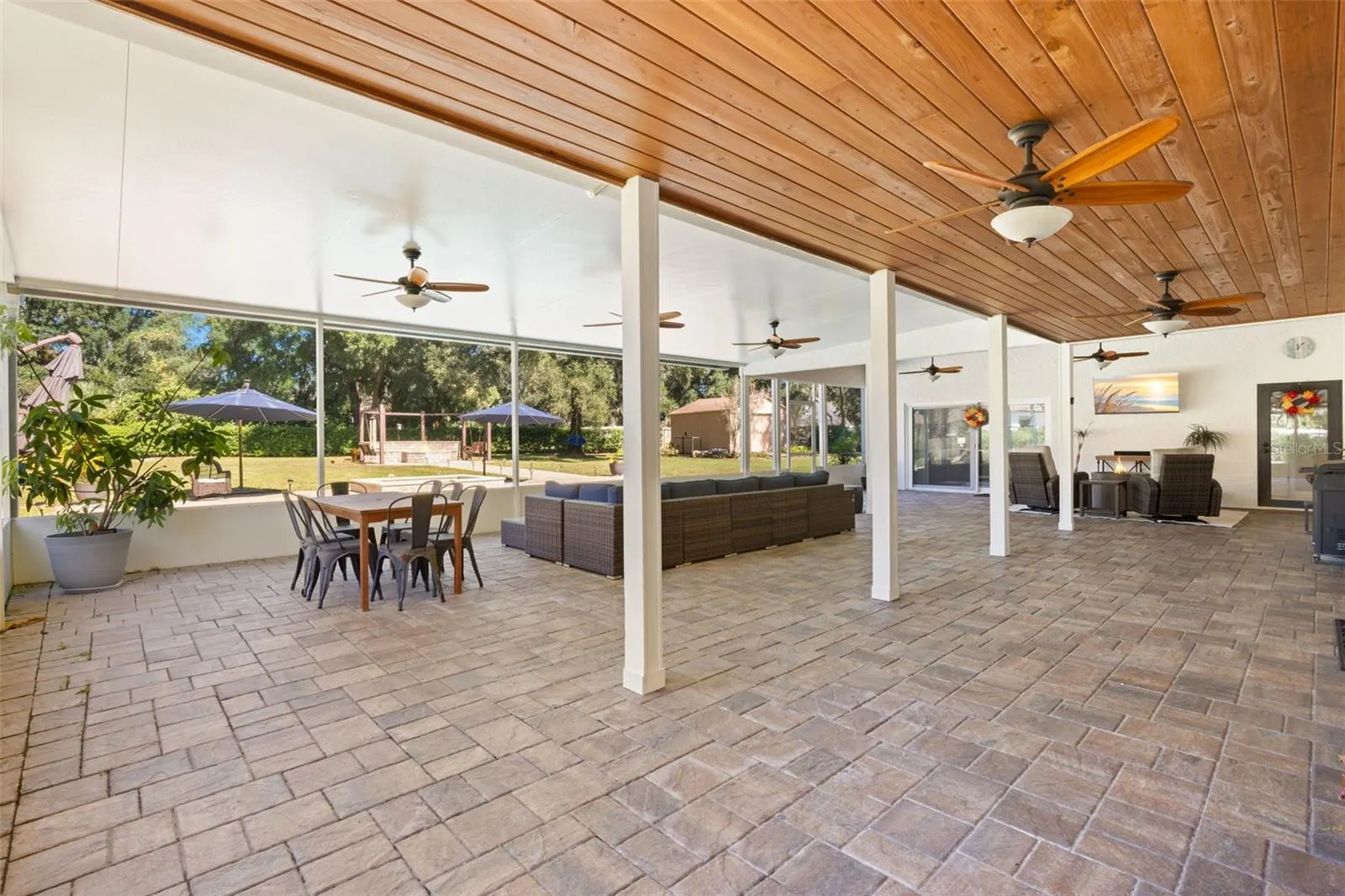 704 CENTERBROOK DR