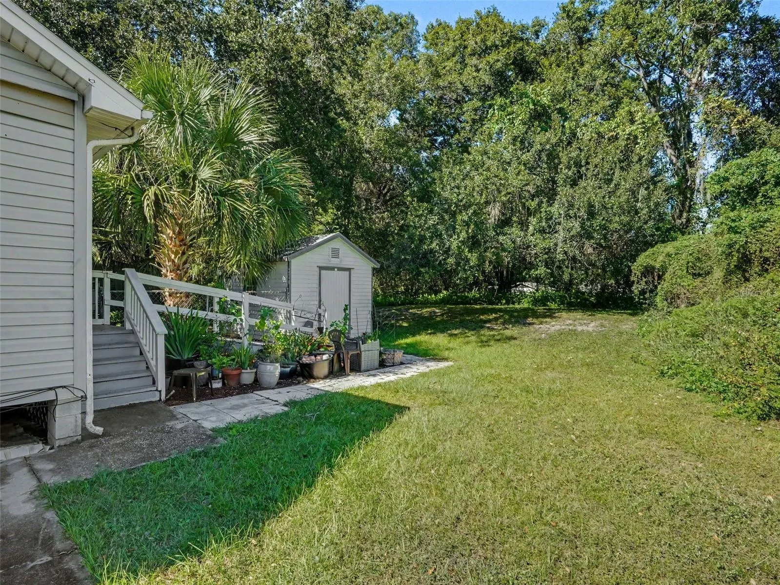 3020 STRAWBERRY LN