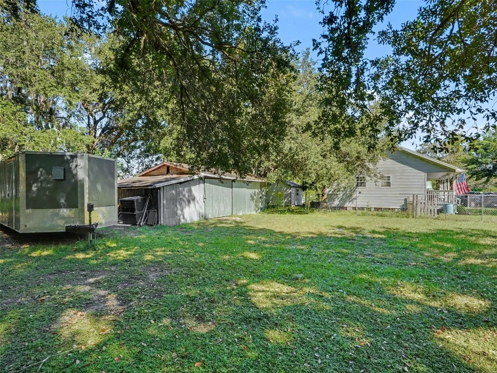 3020 STRAWBERRY LN