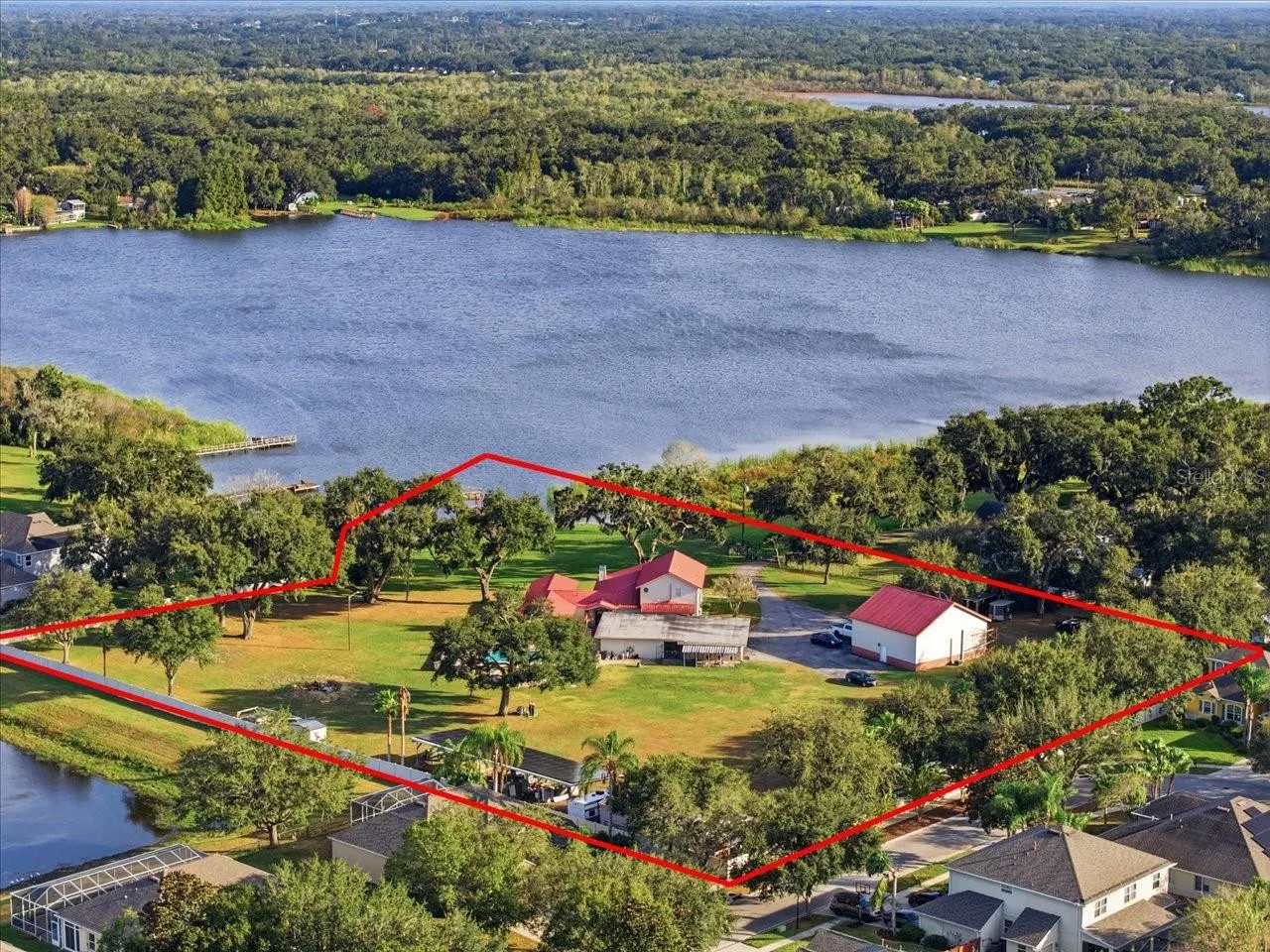 505 LAKESIDE DR