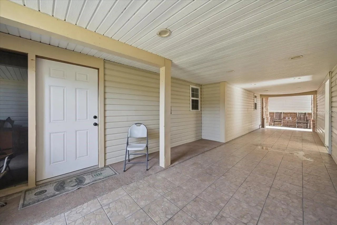 505 LAKESIDE DR