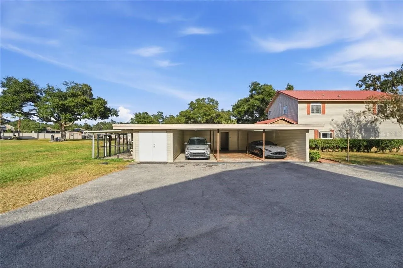 505 LAKESIDE DR