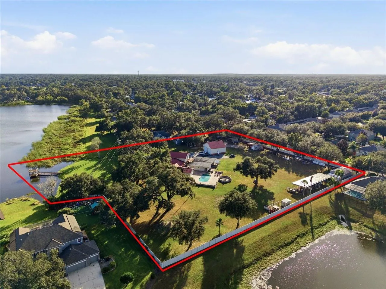 505 LAKESIDE DR