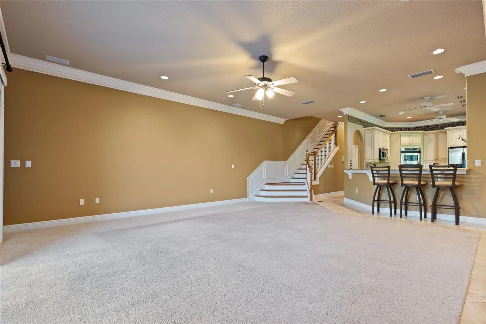 2495 JOHNNA CT