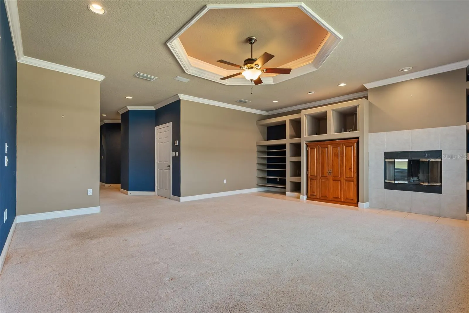 2495 JOHNNA CT