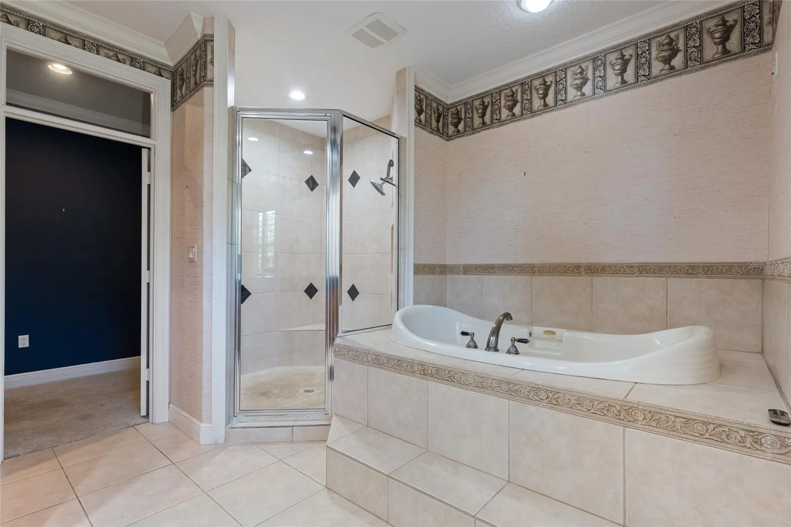 2495 JOHNNA CT