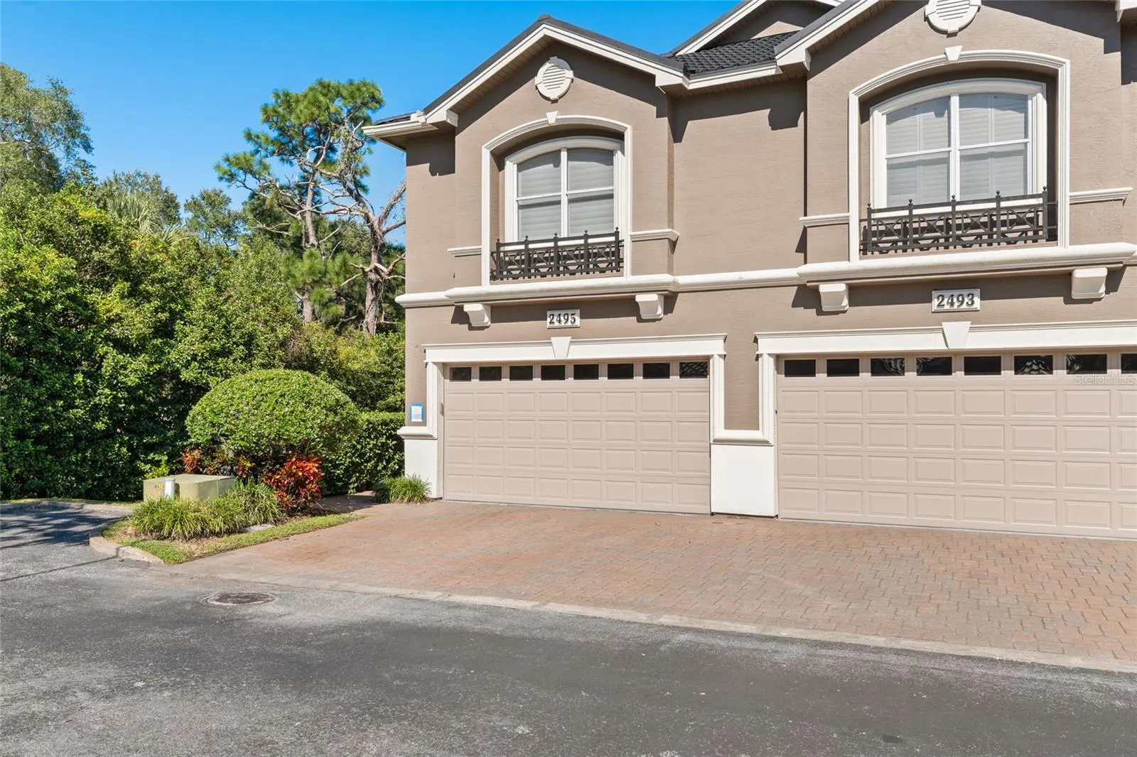 2495 JOHNNA CT