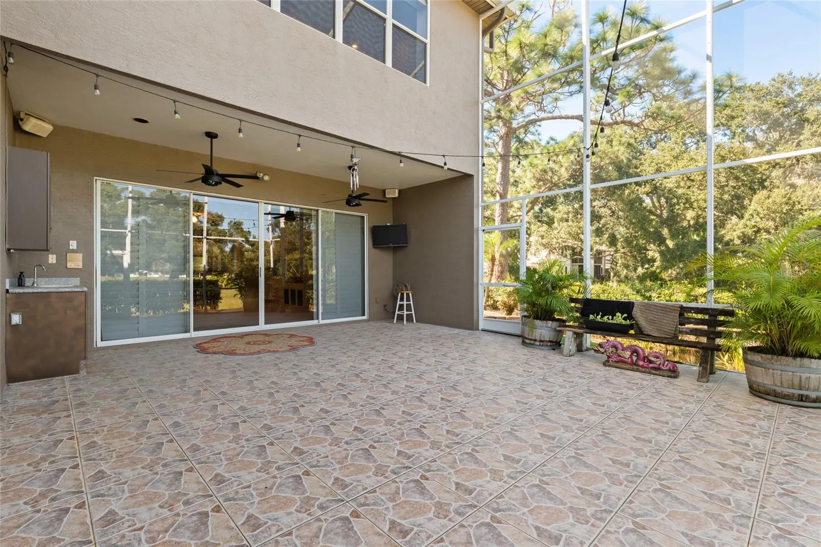 2495 JOHNNA CT