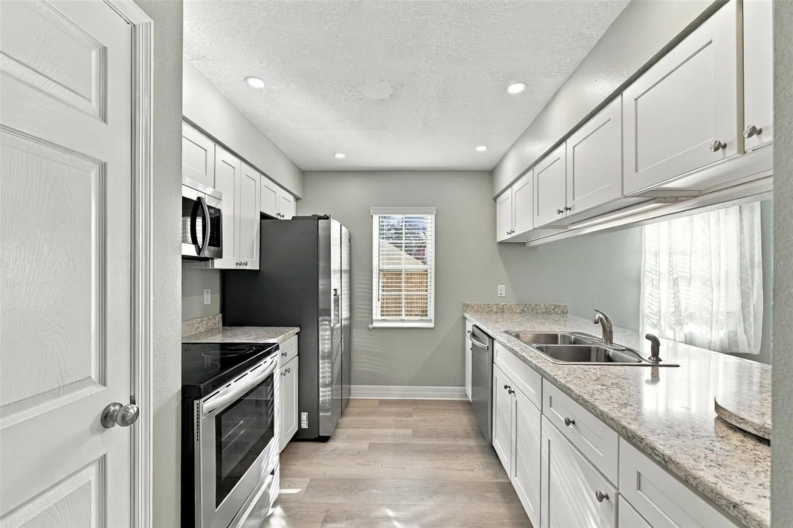 351 23RD AVE SW