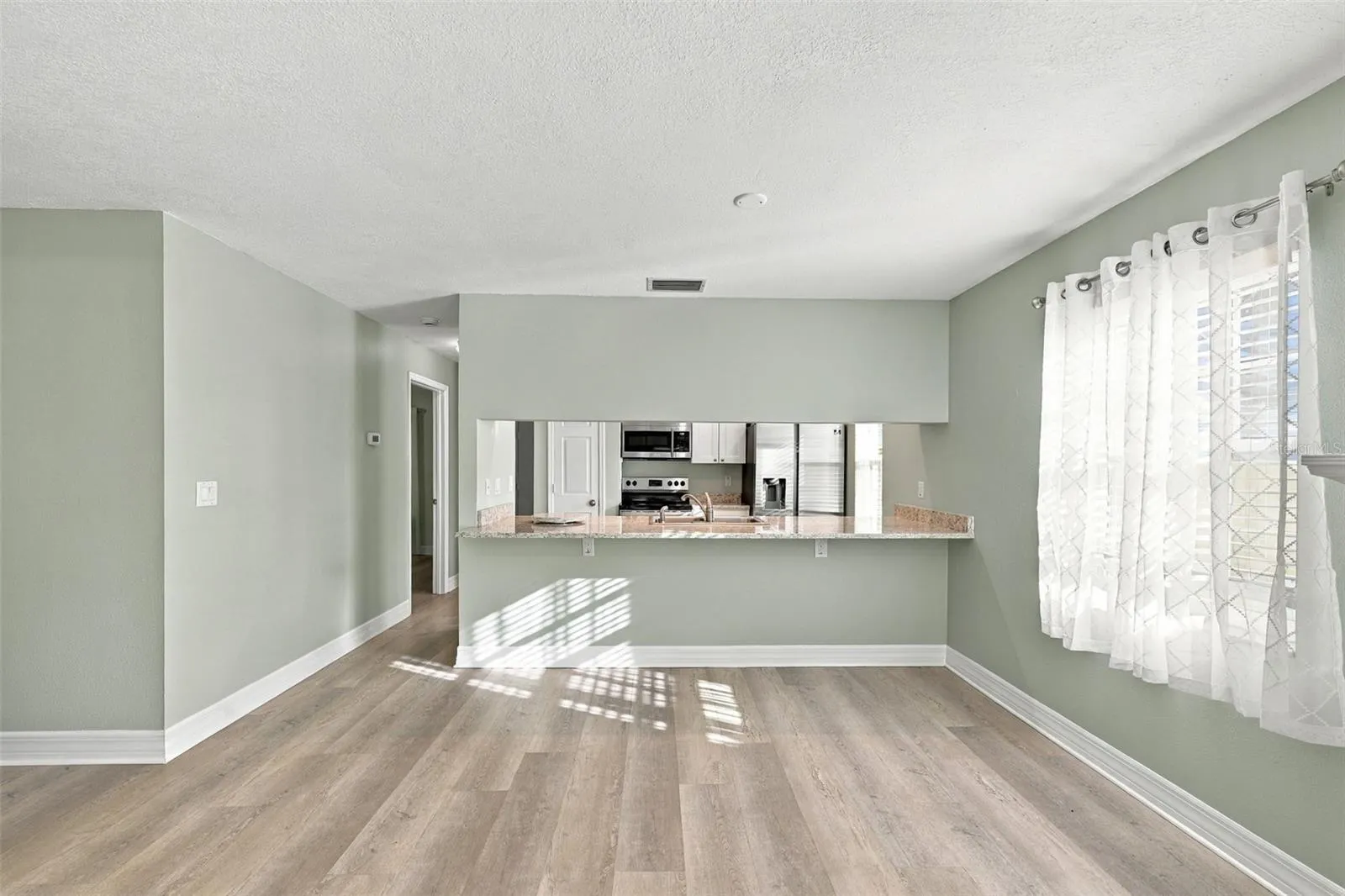 351 23RD AVE SW
