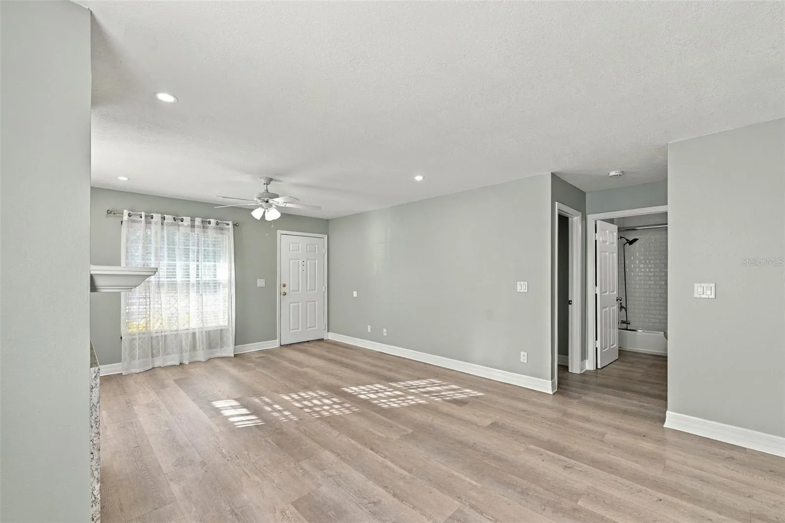 351 23RD AVE SW