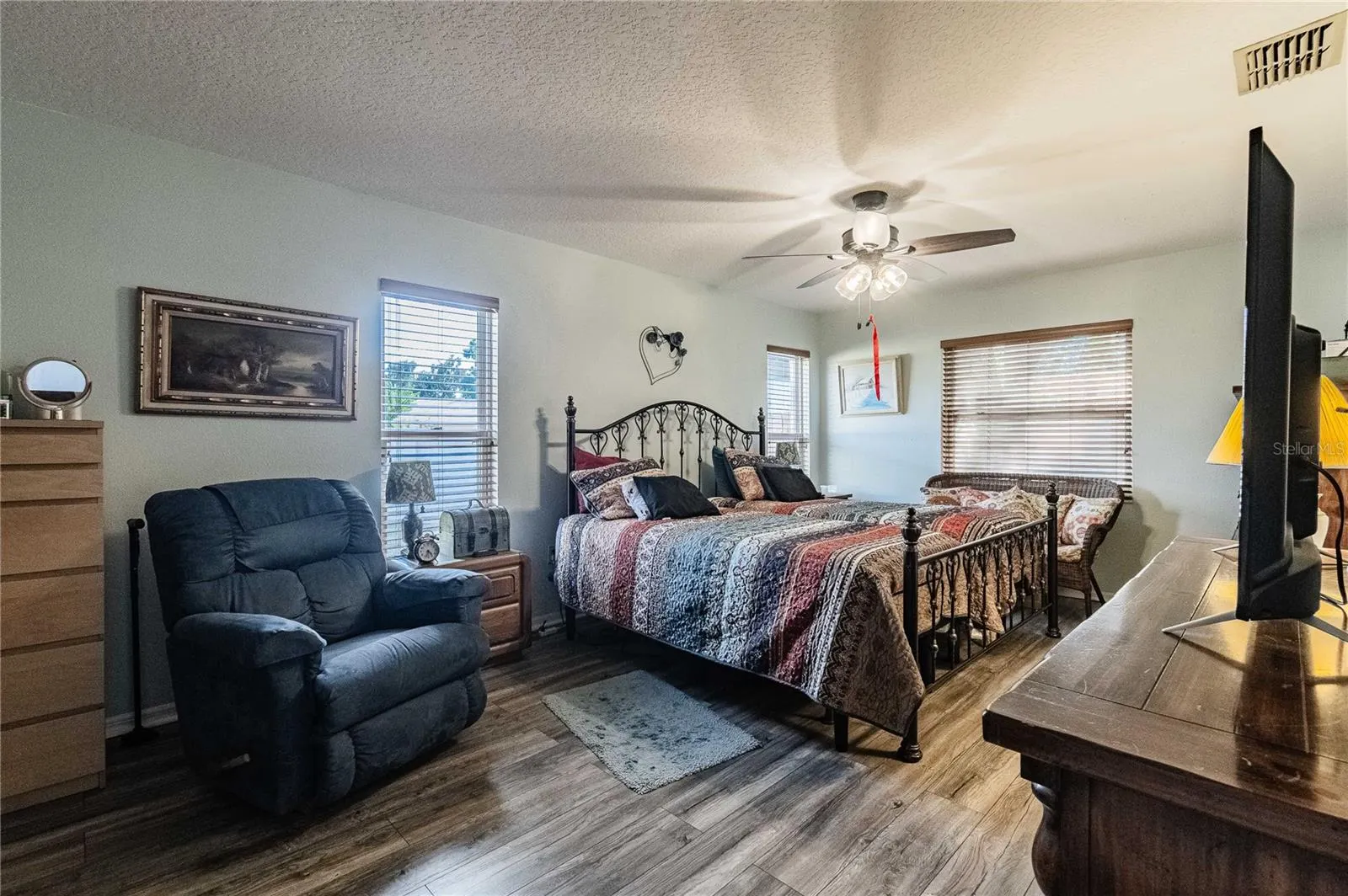 301 LOUIS EDWARD CT