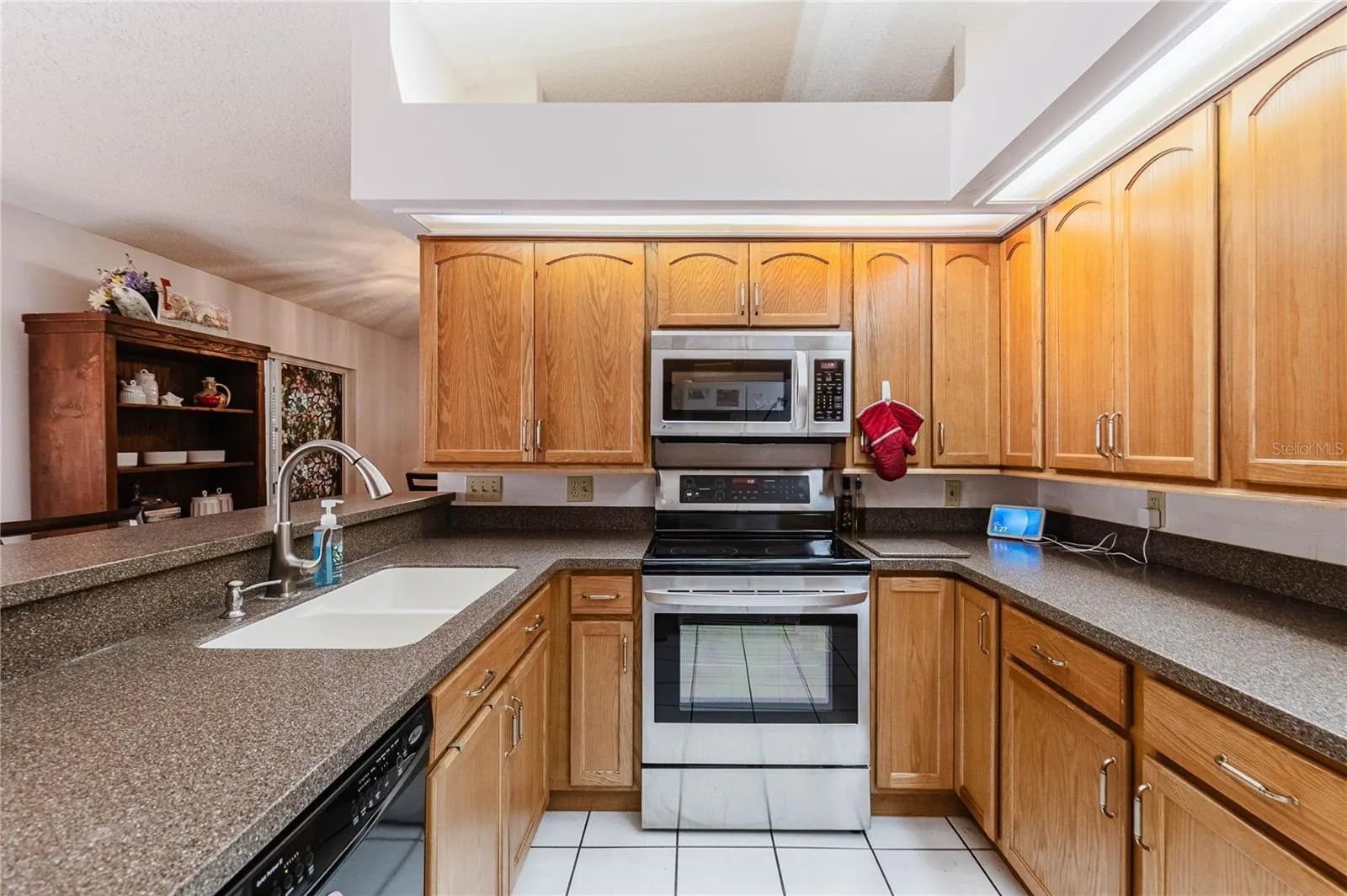 301 LOUIS EDWARD CT
