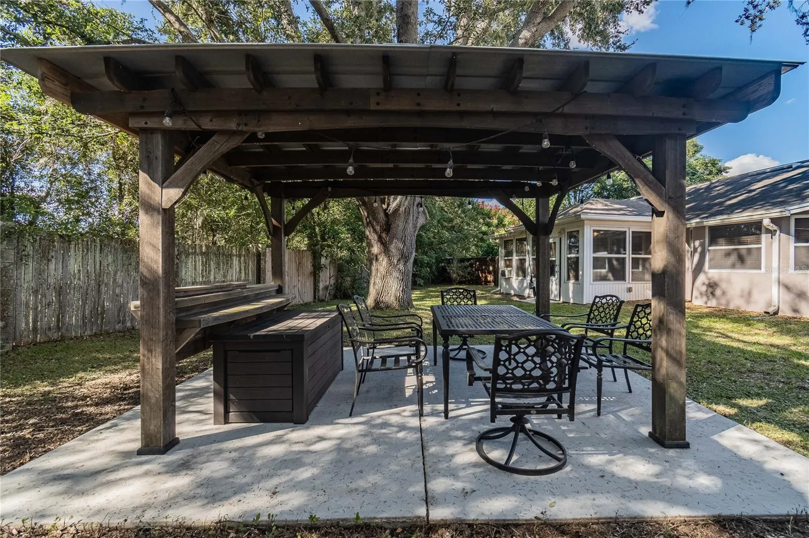 301 LOUIS EDWARD CT