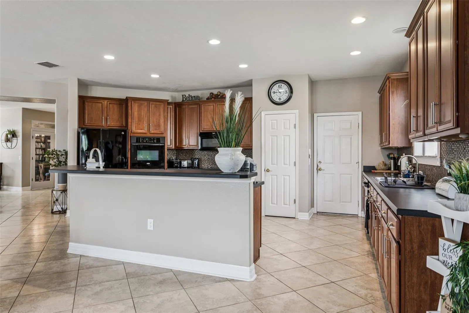 11138 HARTFORD FERN DR