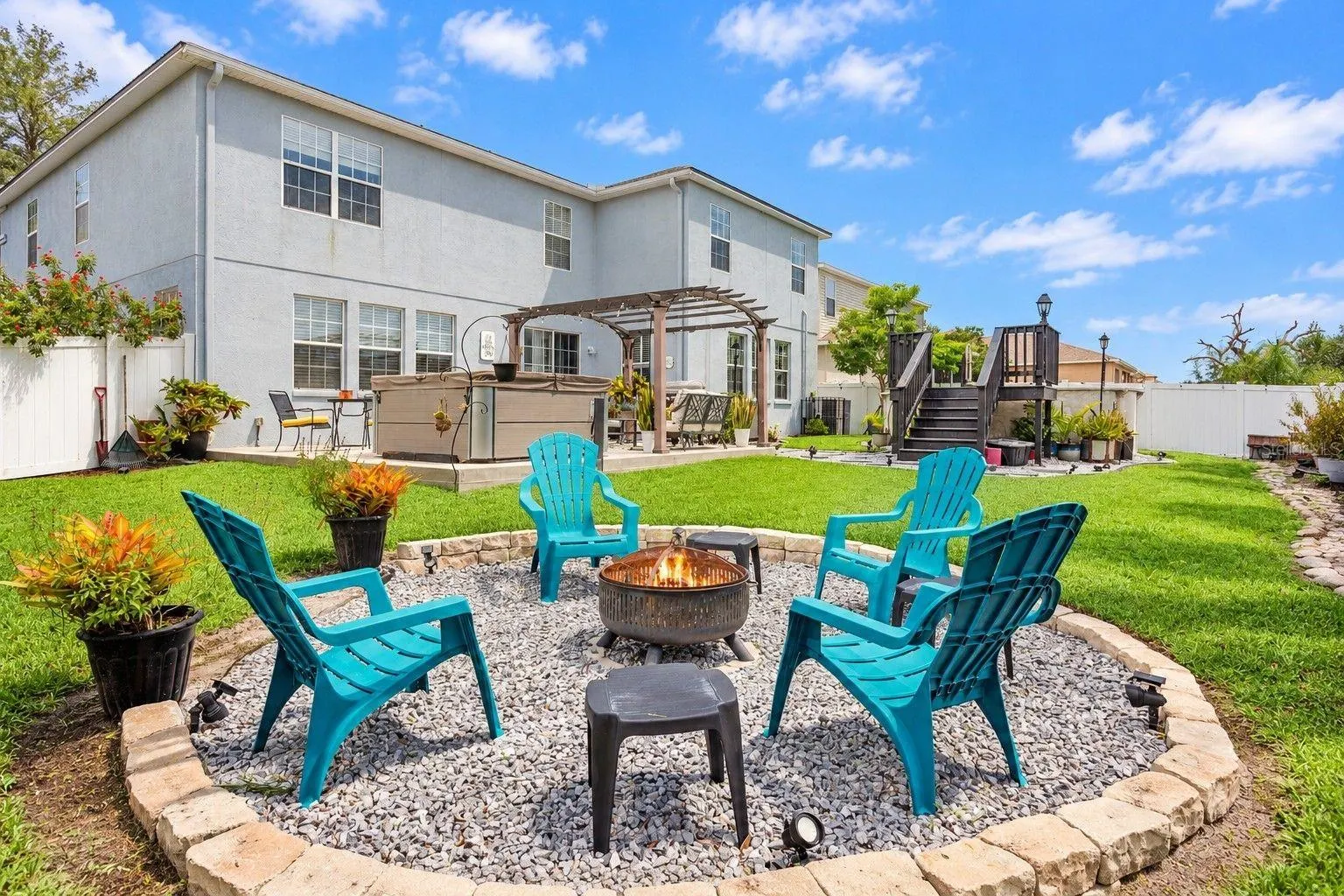 11138 HARTFORD FERN DR