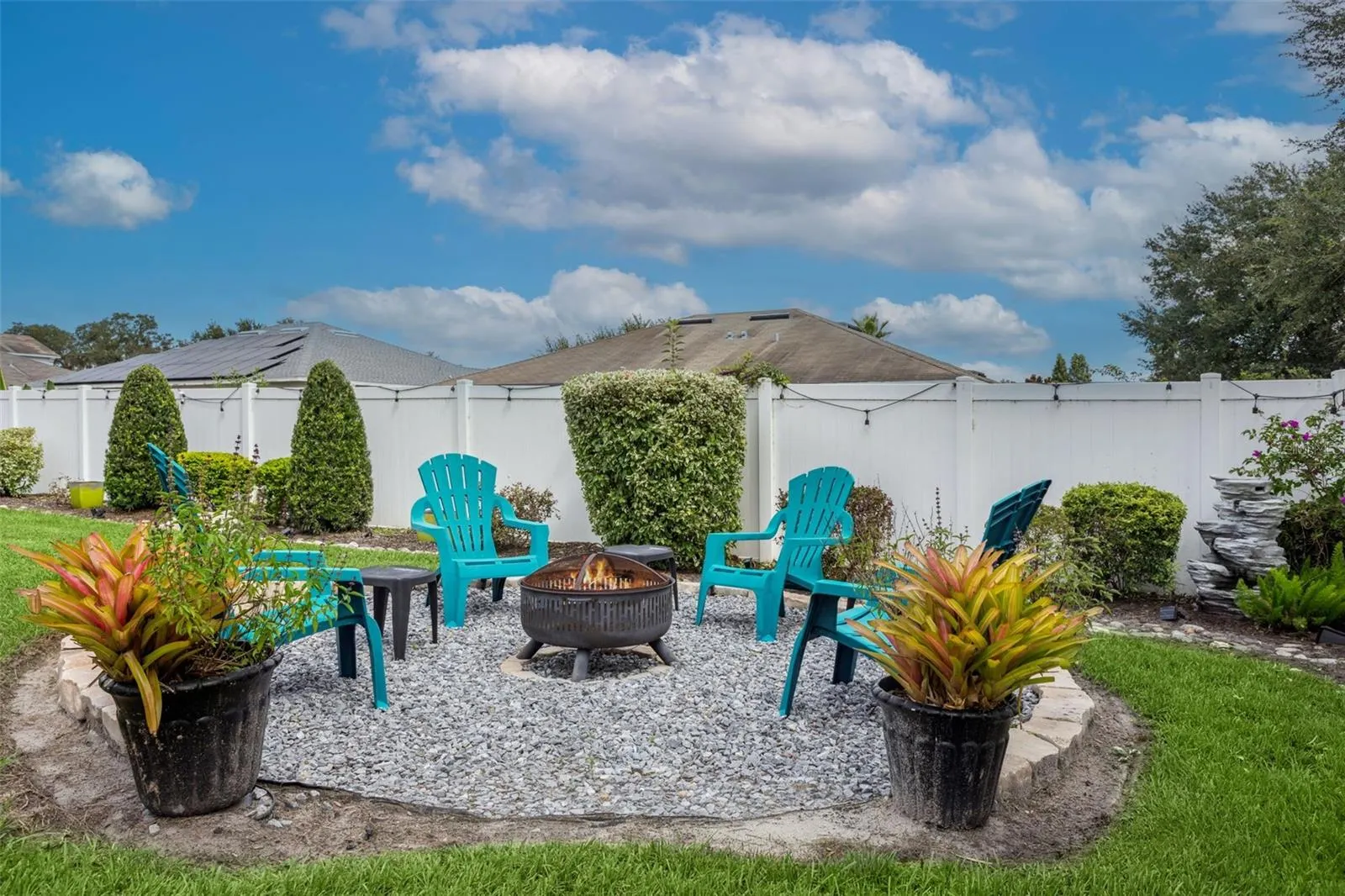 11138 HARTFORD FERN DR