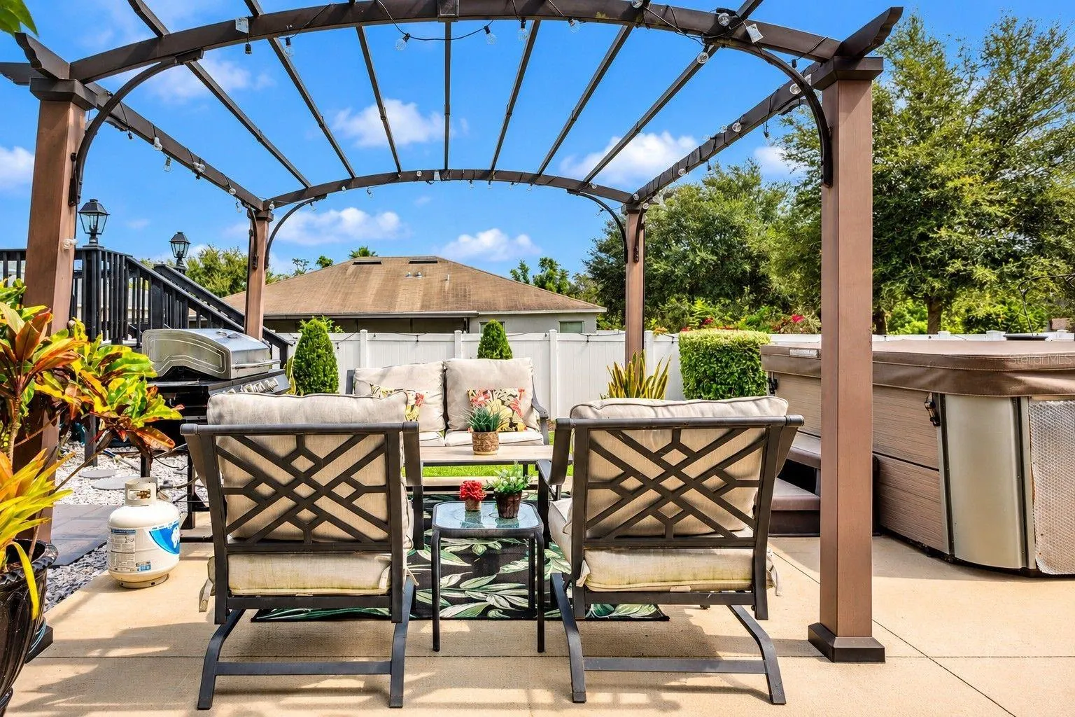 11138 HARTFORD FERN DR