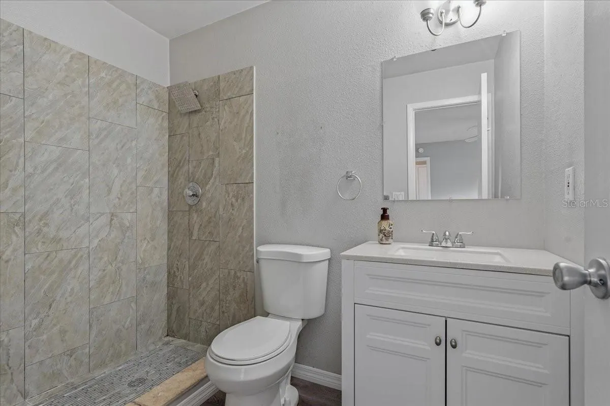 1510 CROMWELL DR