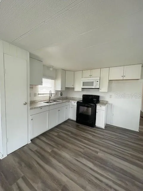 3245 E MAIN ST #3 #3