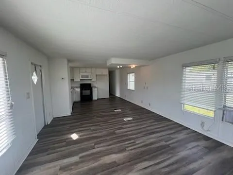 3245 E MAIN ST #3 #3