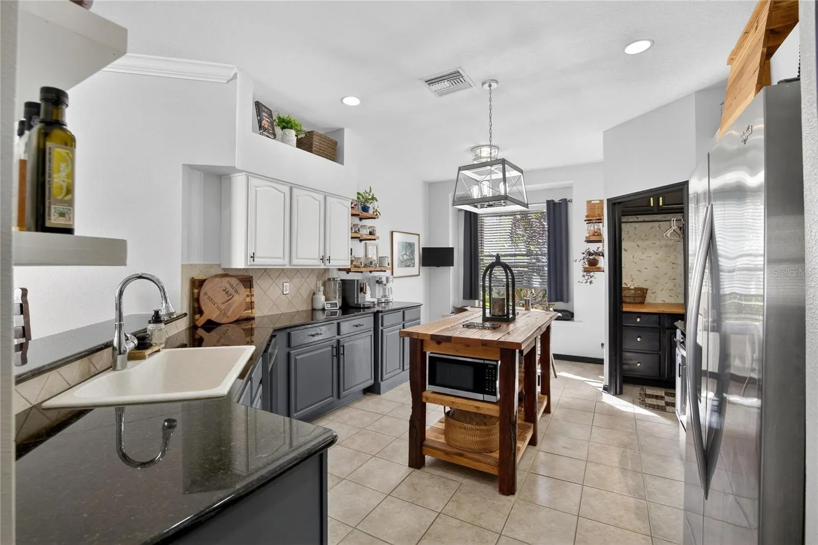 417 STONE BRIAR DR