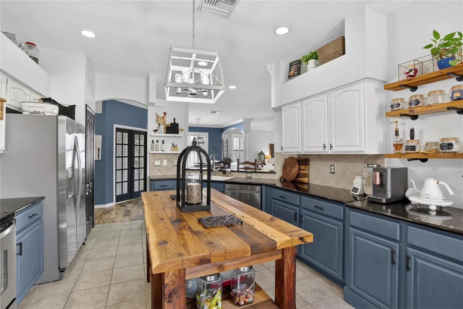 417 STONE BRIAR DR