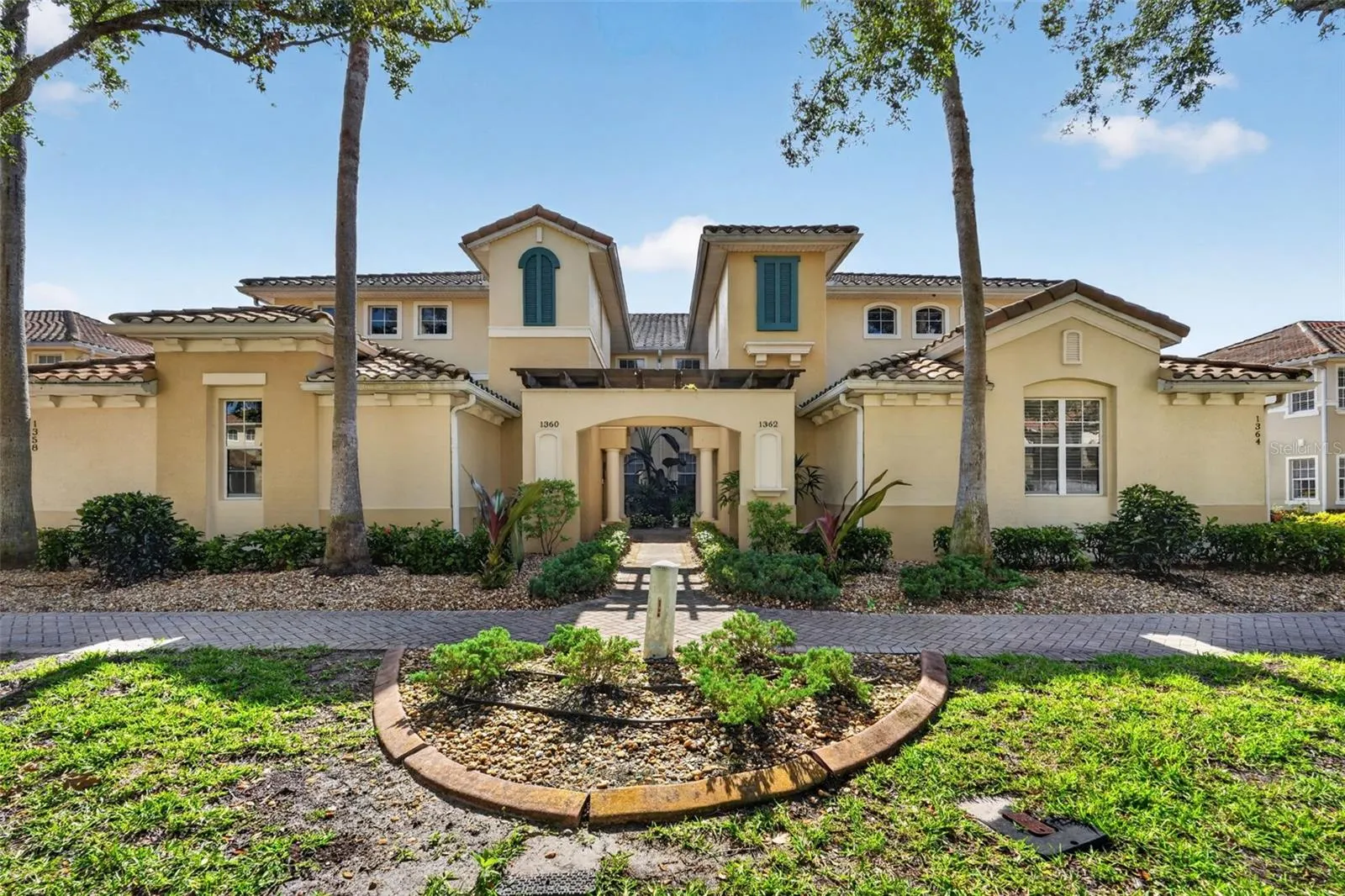 1360 EMERALD DUNES DR