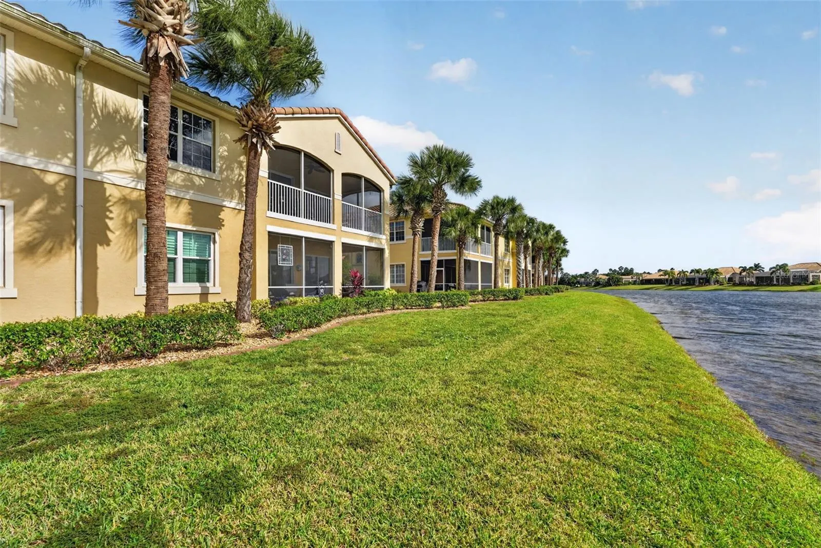 1360 EMERALD DUNES DR