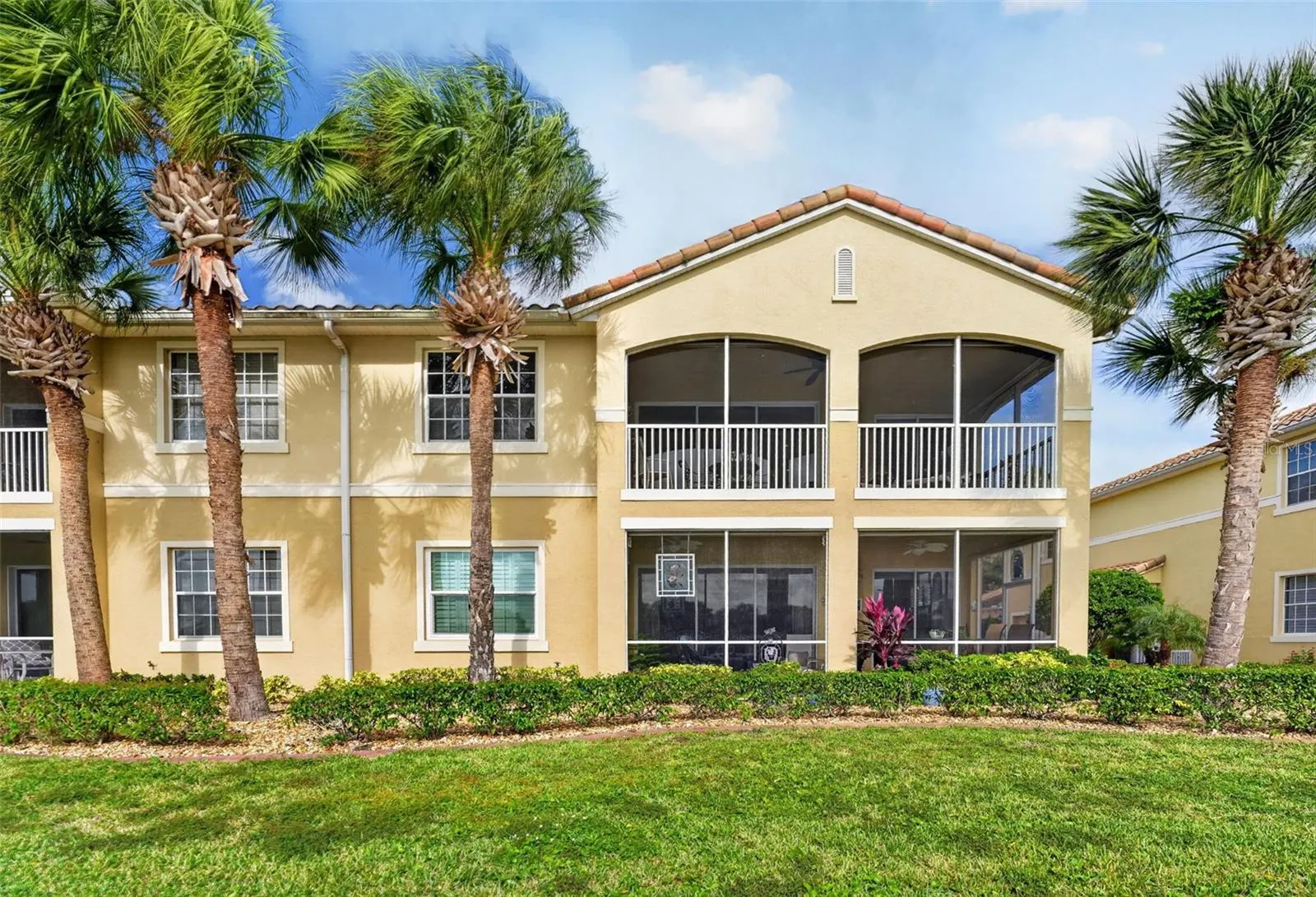 1360 EMERALD DUNES DR