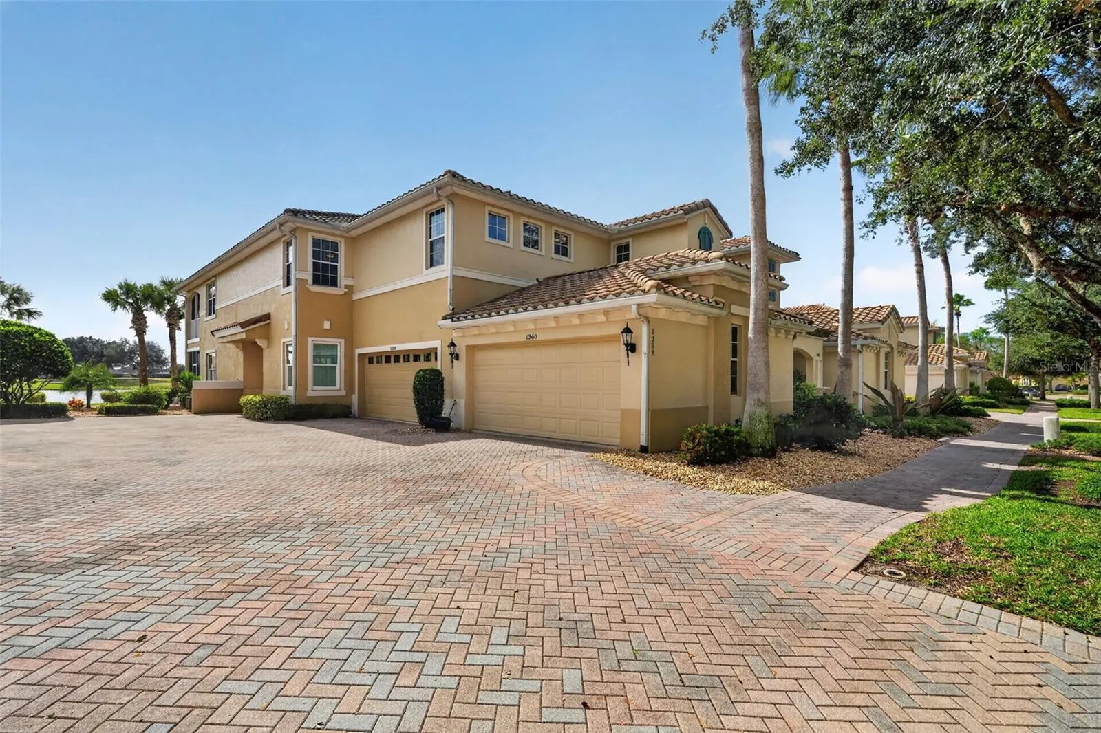 1360 EMERALD DUNES DR