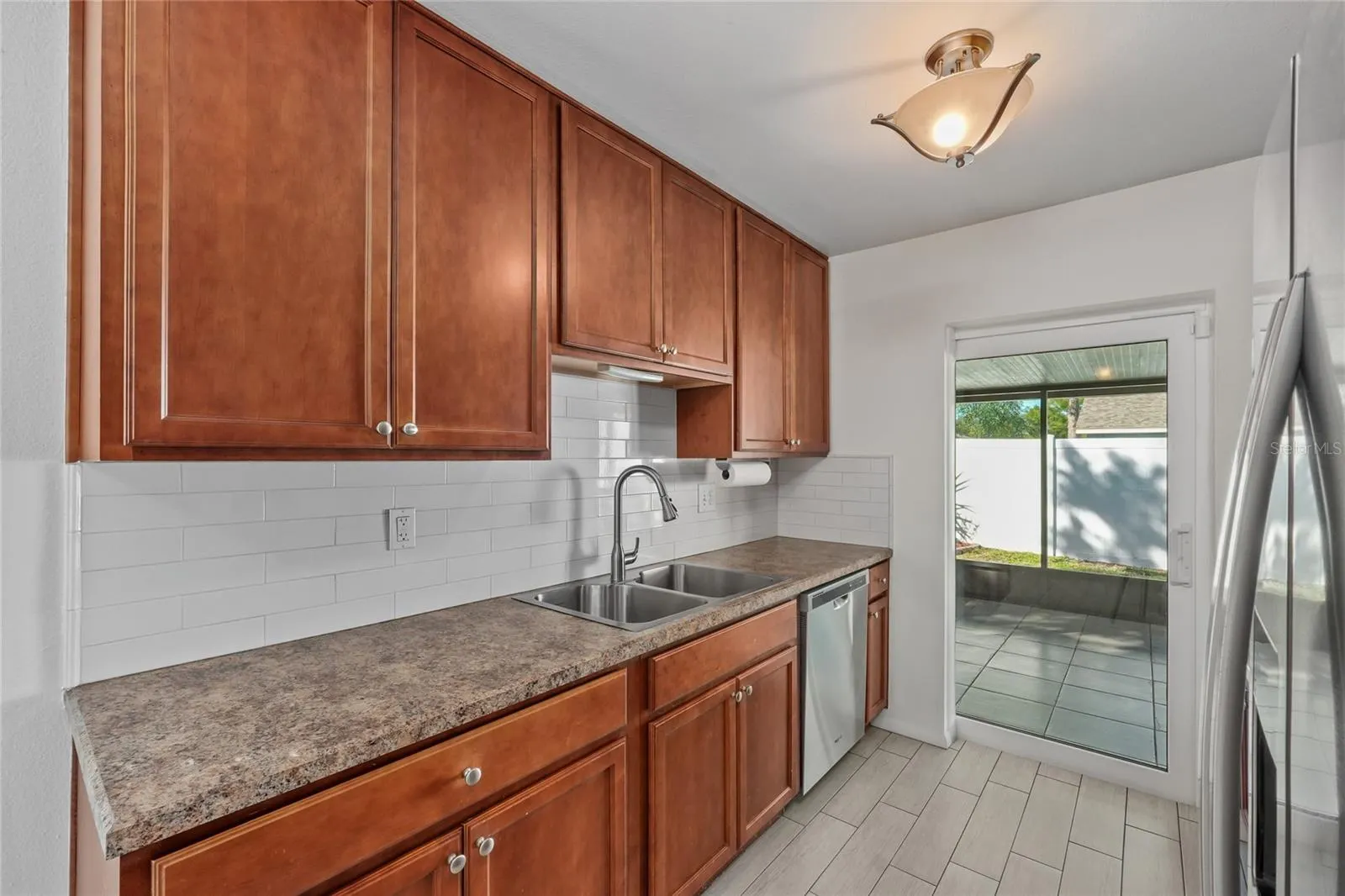 3266 PINE HAVEN DR