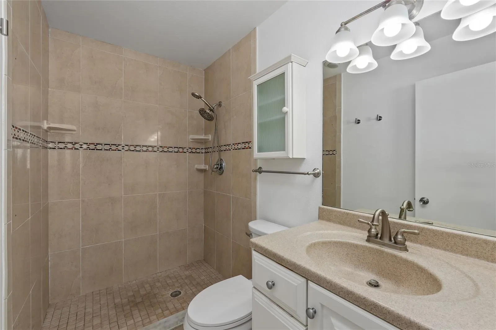 3266 PINE HAVEN DR