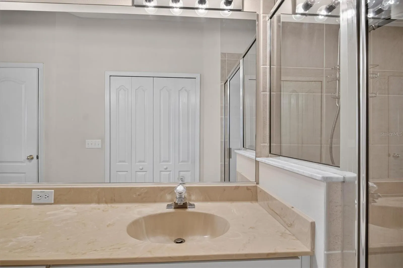 19122 DOVES LANDING DR