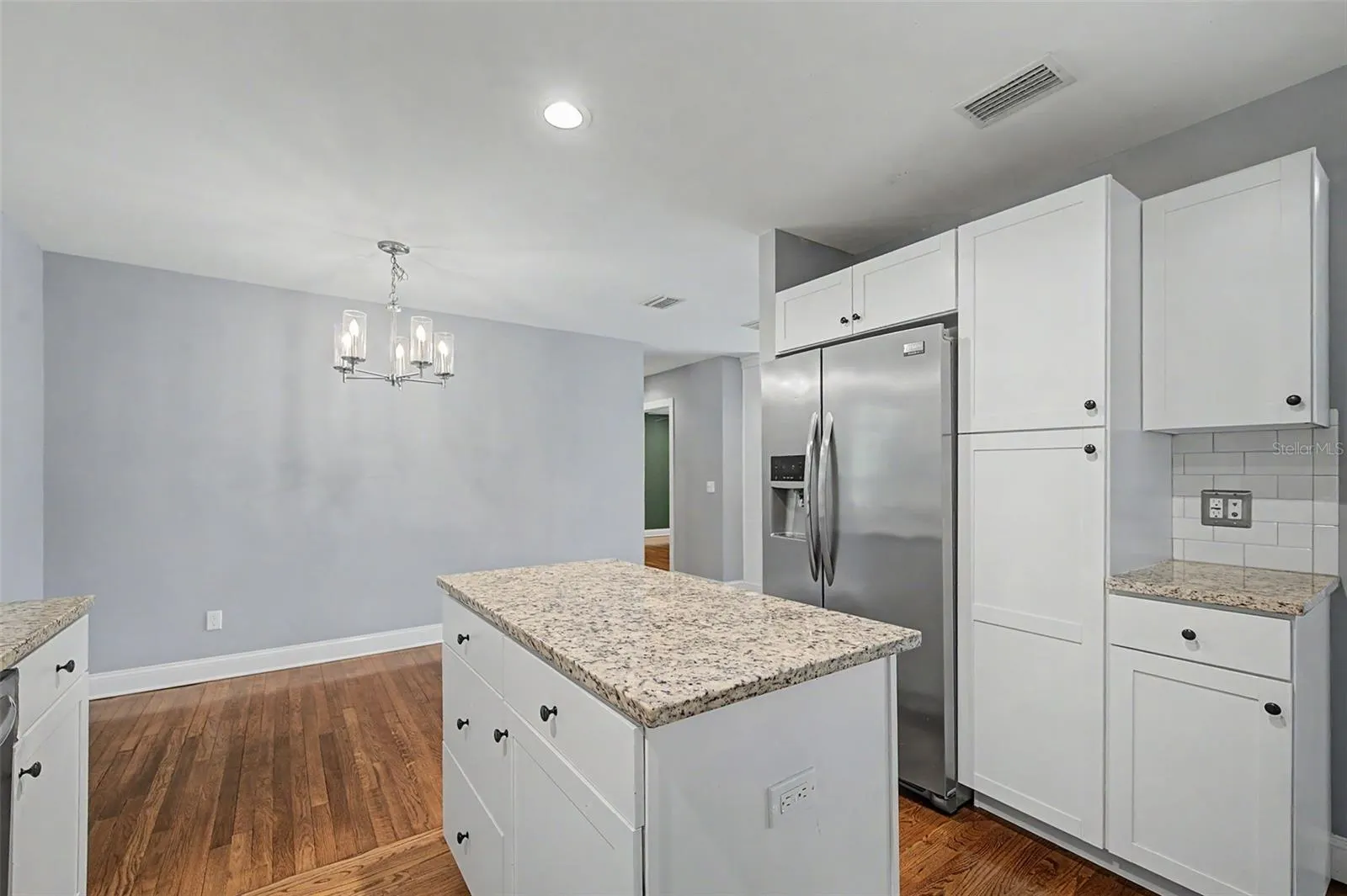 3128 JOHNS PKWY