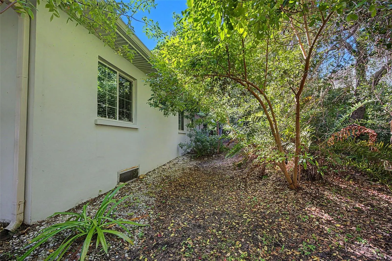 3128 JOHNS PKWY