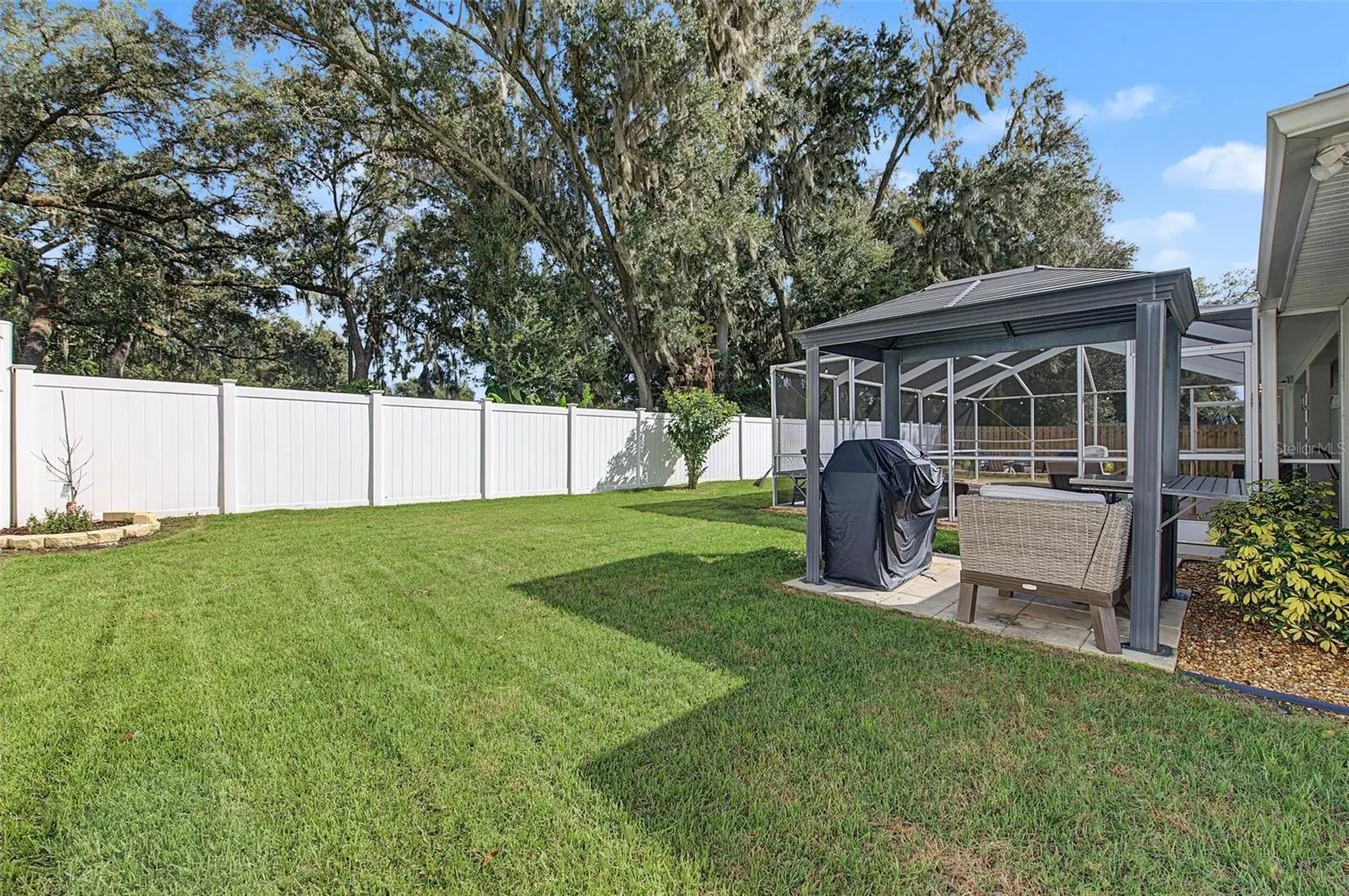 5294 HIDDEN OAKS DR
