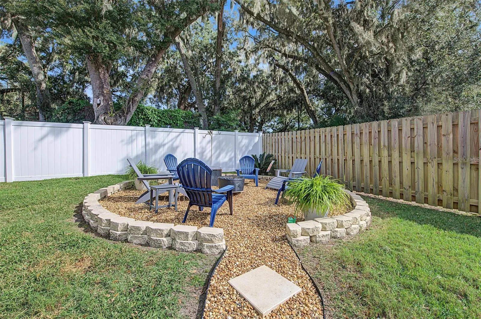 5294 HIDDEN OAKS DR