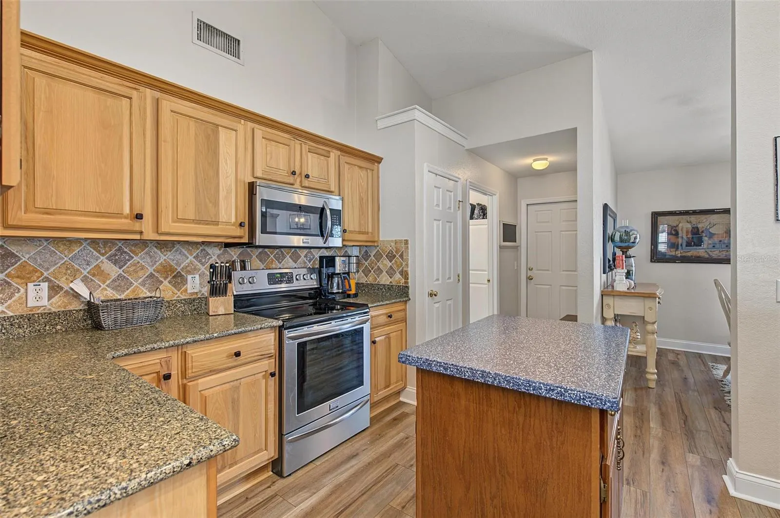5294 HIDDEN OAKS DR