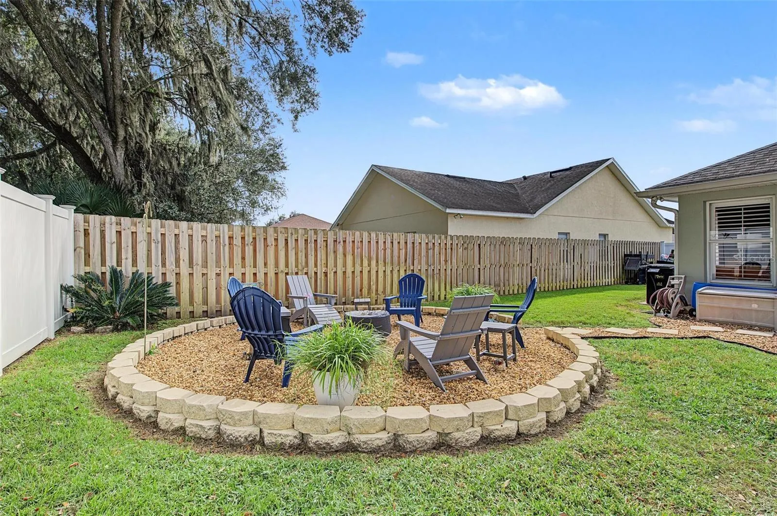 5294 HIDDEN OAKS DR
