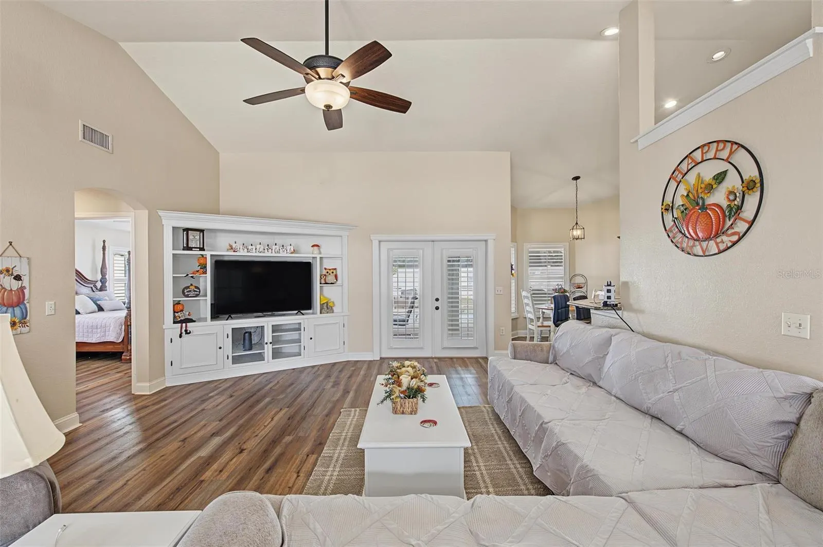5294 HIDDEN OAKS DR