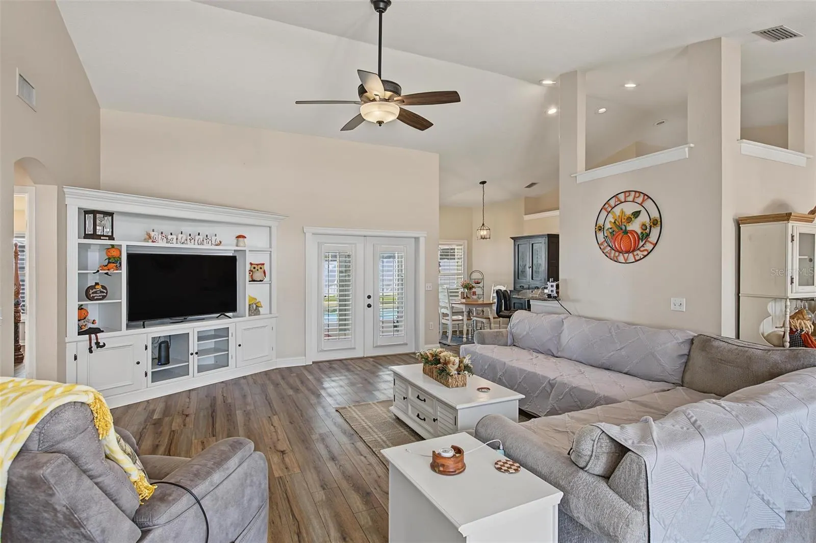 5294 HIDDEN OAKS DR