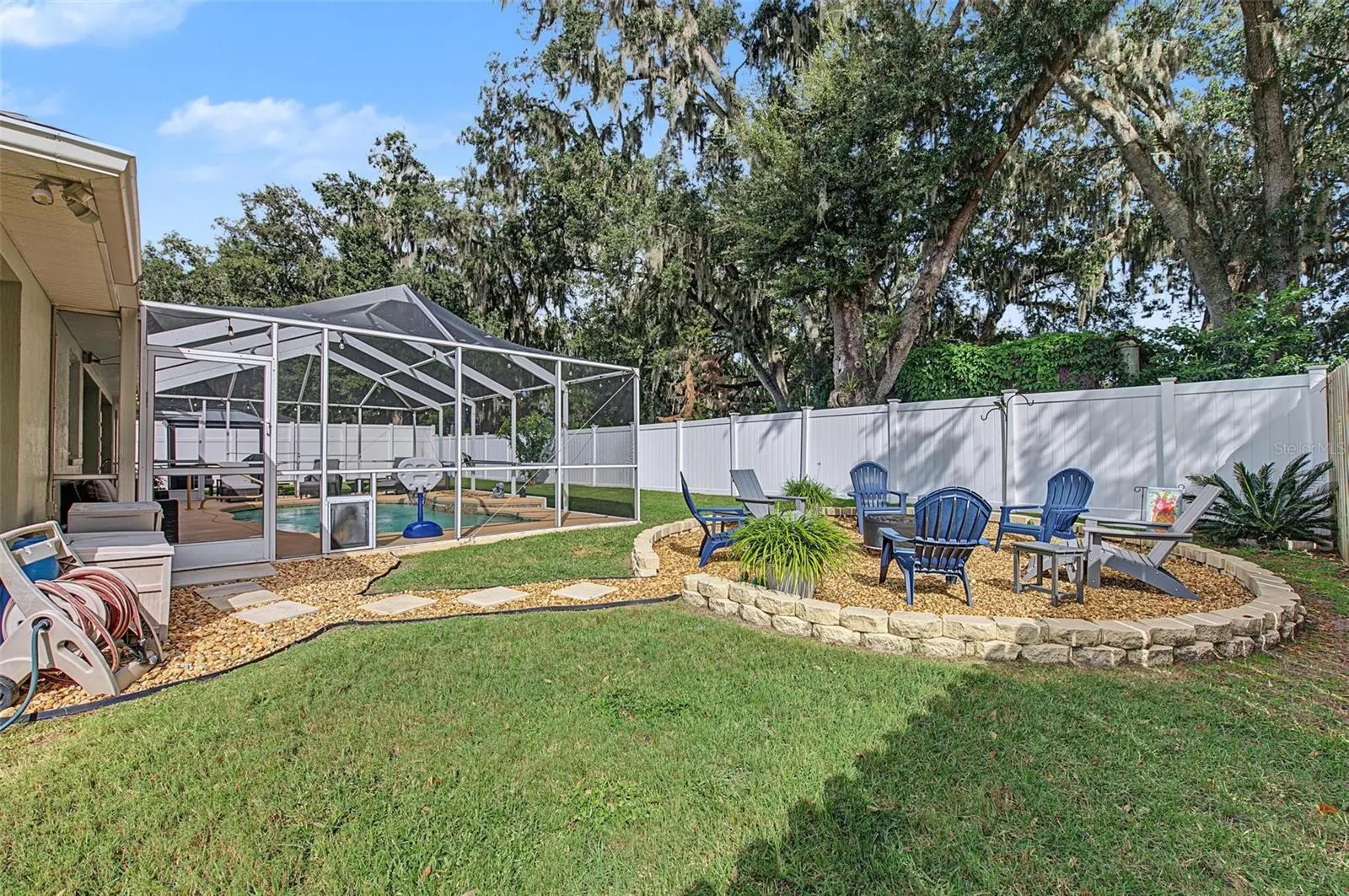 5294 HIDDEN OAKS DR