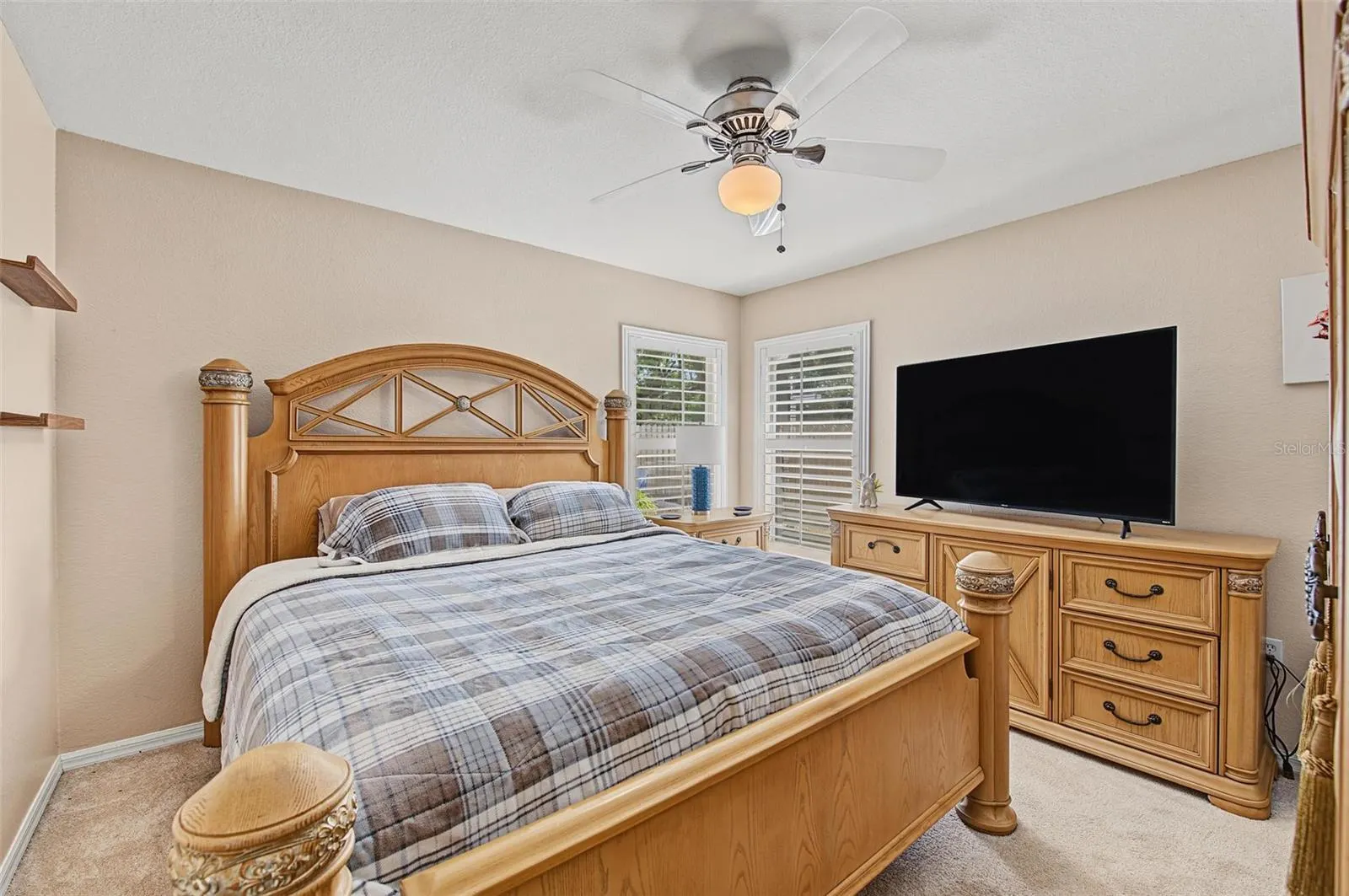 5294 HIDDEN OAKS DR