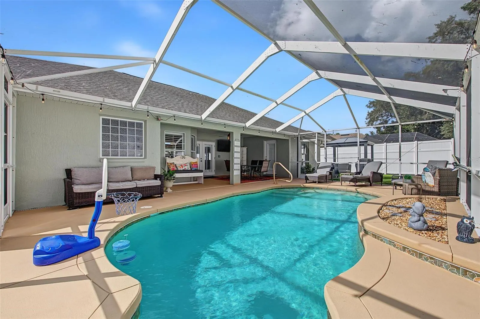 5294 HIDDEN OAKS DR