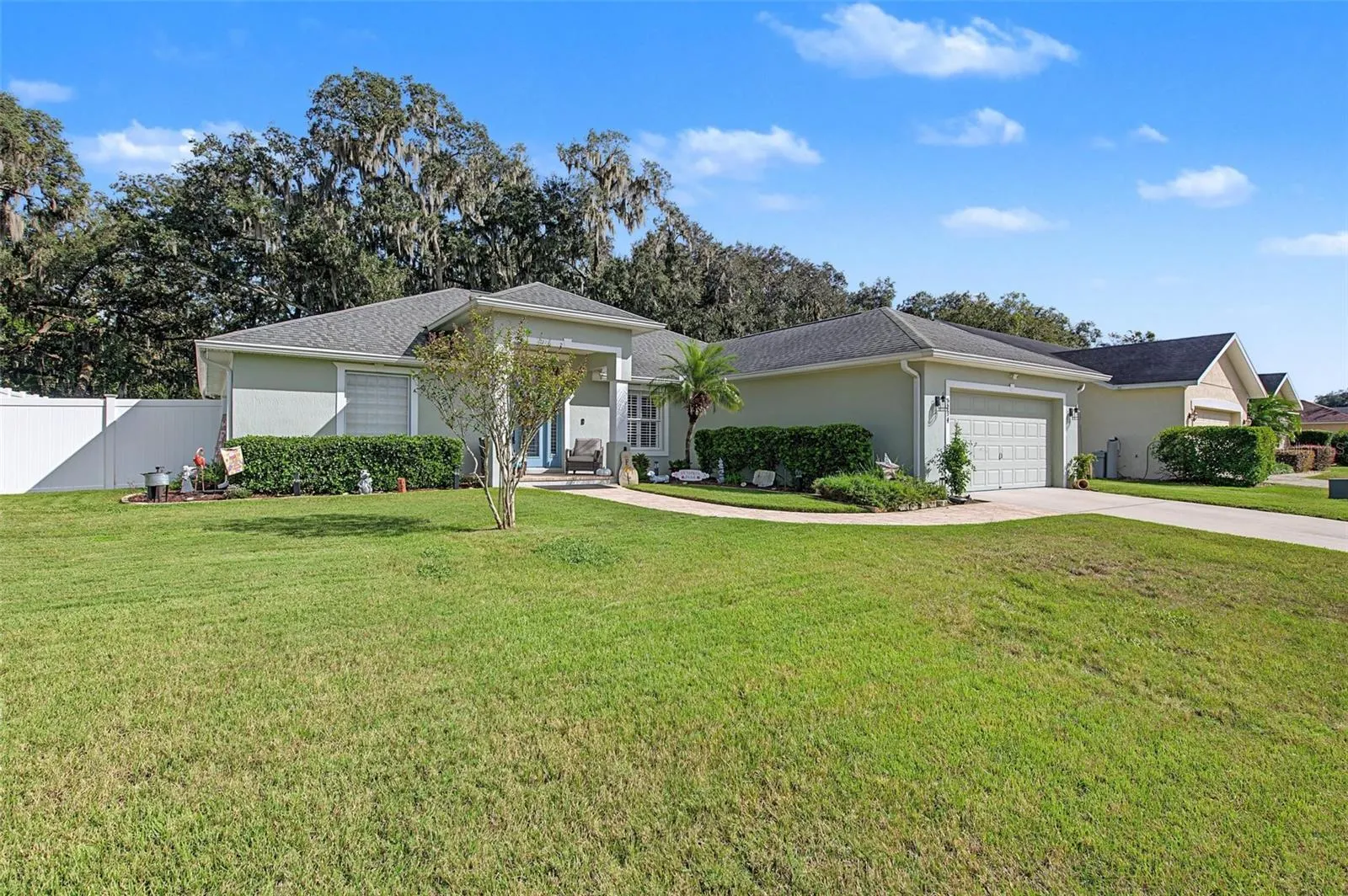 5294 HIDDEN OAKS DR