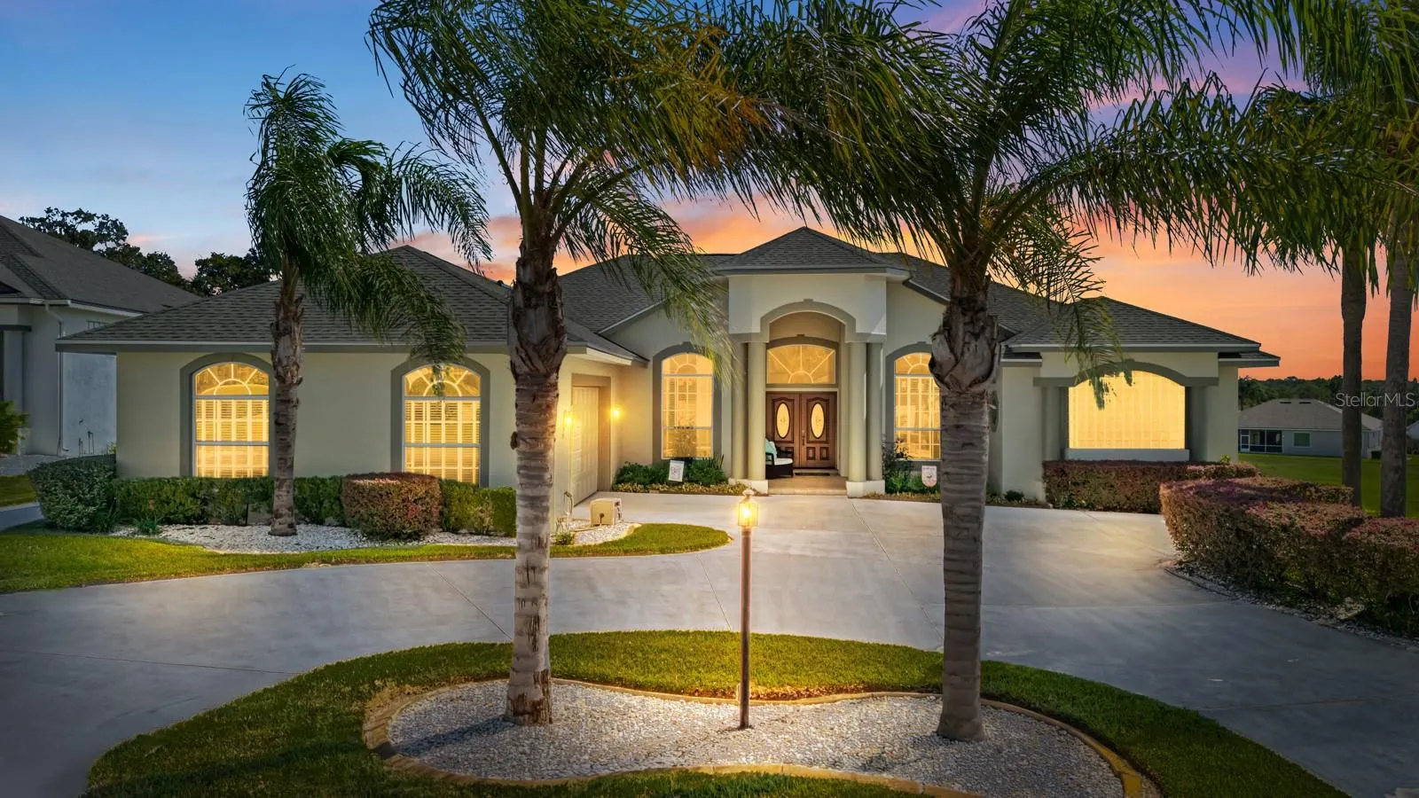 2751 HUNTINGTON HILLS DR